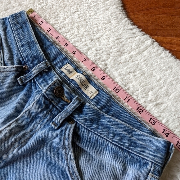 vintage LEE distressed denim Jean cut off shorts 30 - Picture 10 of 13